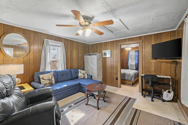 $415,000 | 498 Highway 100, Centerville, TN 37033