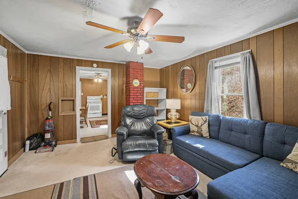 $415,000 | 498 Highway 100, Centerville, TN 37033