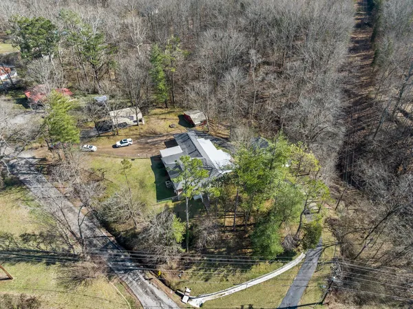 $415,000 | 498 Highway 100, Centerville, TN 37033