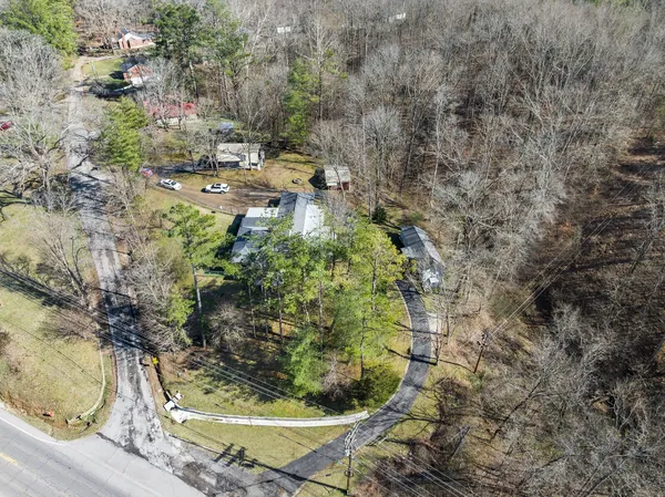 $415,000 | 498 Highway 100, Centerville, TN 37033