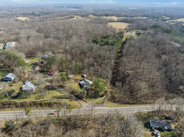$415,000 | 498 Highway 100, Centerville, TN 37033