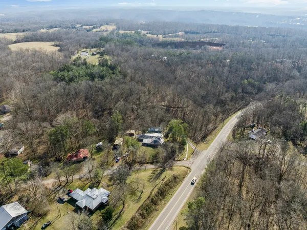$415,000 | 498 Highway 100, Centerville, TN 37033