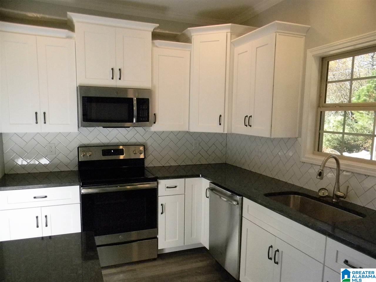 1002 Spruce Cove Springville, AL 35146 - Photo 4 of 17