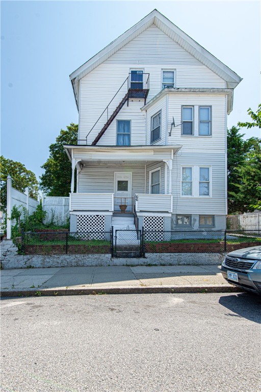 66 Moore Street Central Falls, RI 02863 - Photo 28 of 33