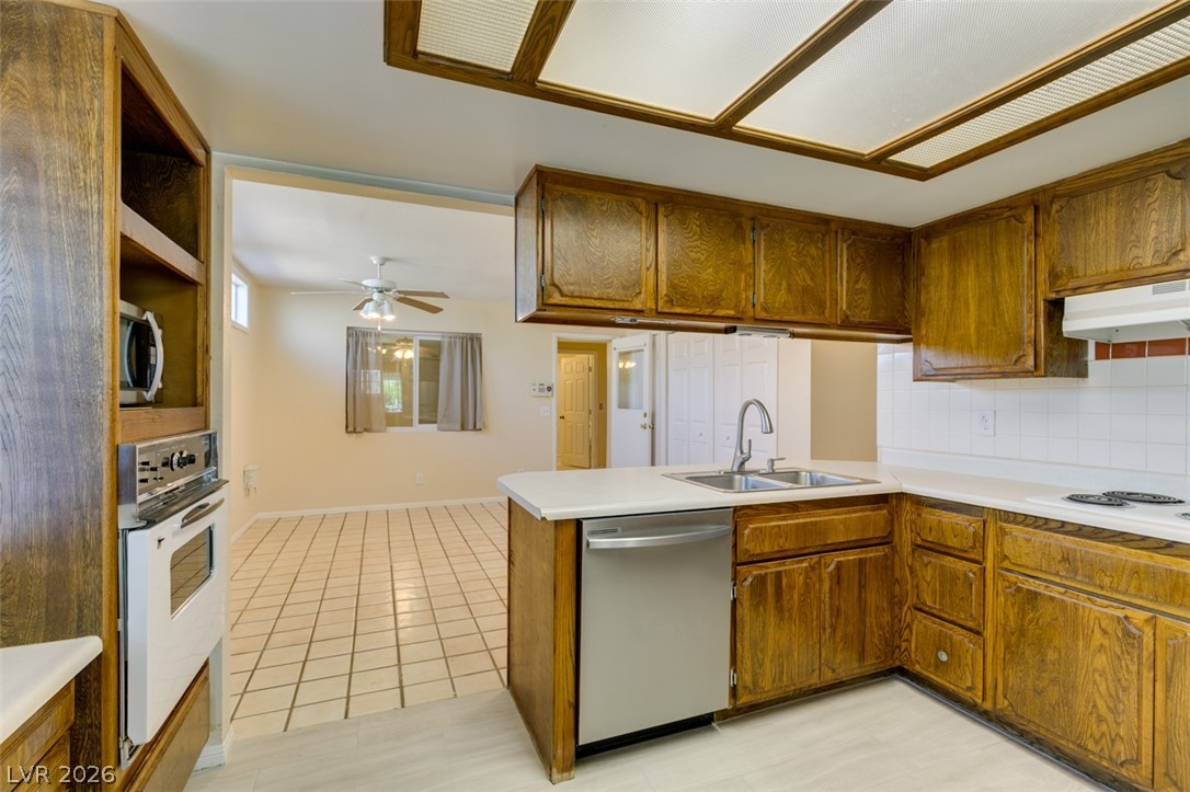 5 Mallory Street Henderson, NV 89015 - Photo 10 of 37