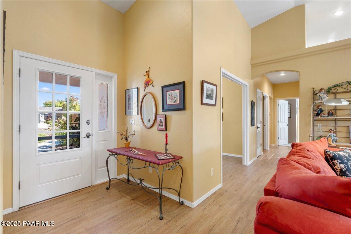 4502 Harwick Road Prescott Valley, AZ 86314 - Photo 4 of 25 05-Foyer