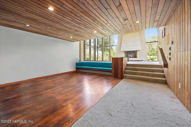 a view of a lake from a yard