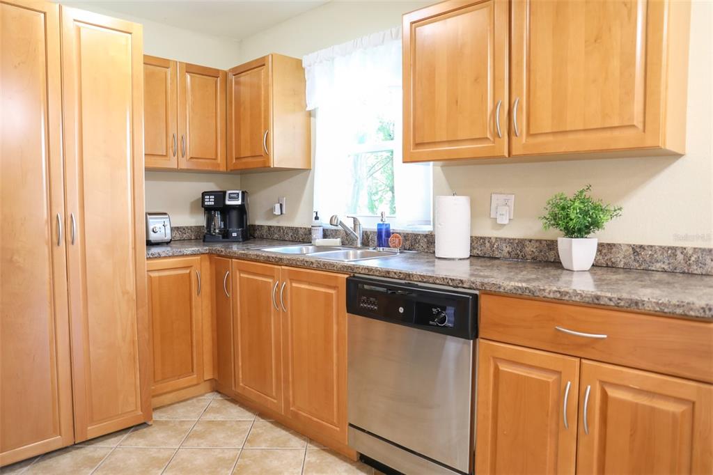 13125 Wilcox Road, Unit 7202 Largo, FL 33774 - Photo 5 of 33 Gallery Image 5