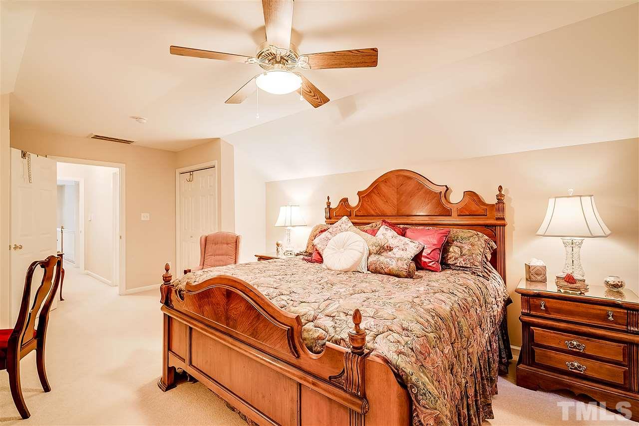 1601 Springview Lane Durham, NC 27705 - Photo 12 of 24 Gallery Image 12