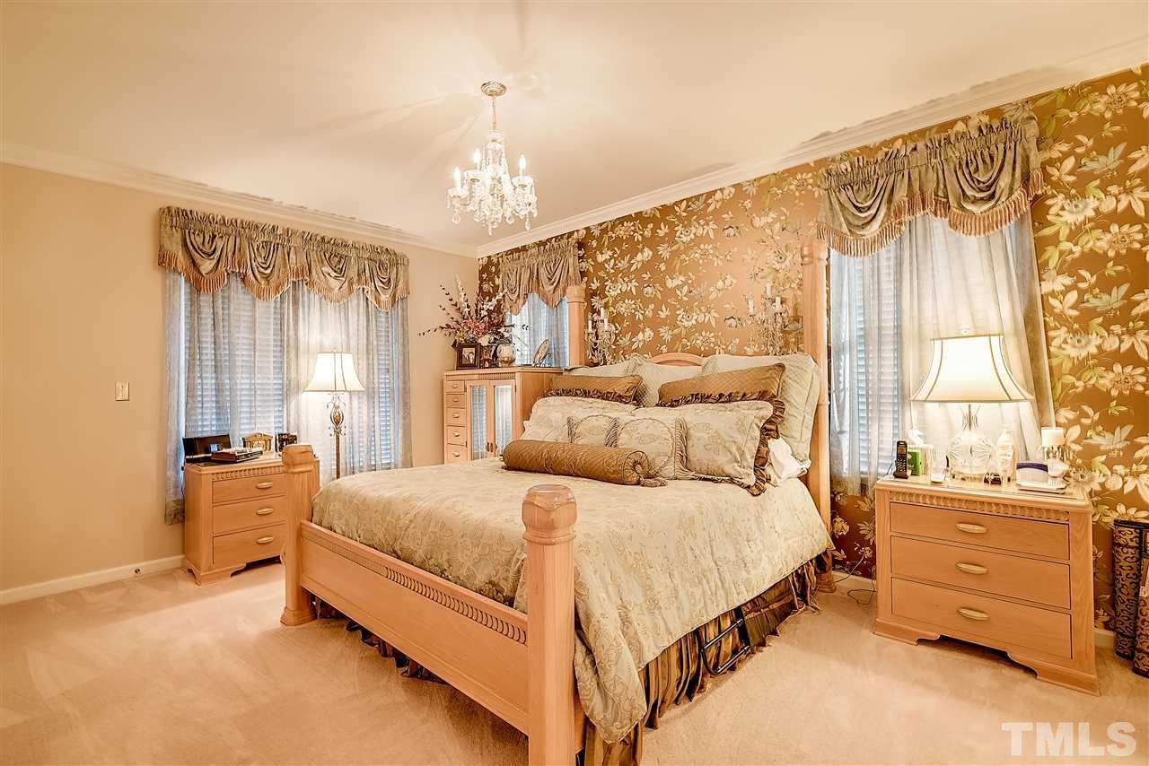 1601 Springview Lane Durham, NC 27705 - Photo 9 of 24 Gallery Image 9
