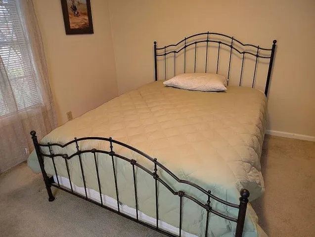 $265,000 | 809 Beacon Street, Cuero, TX 77954