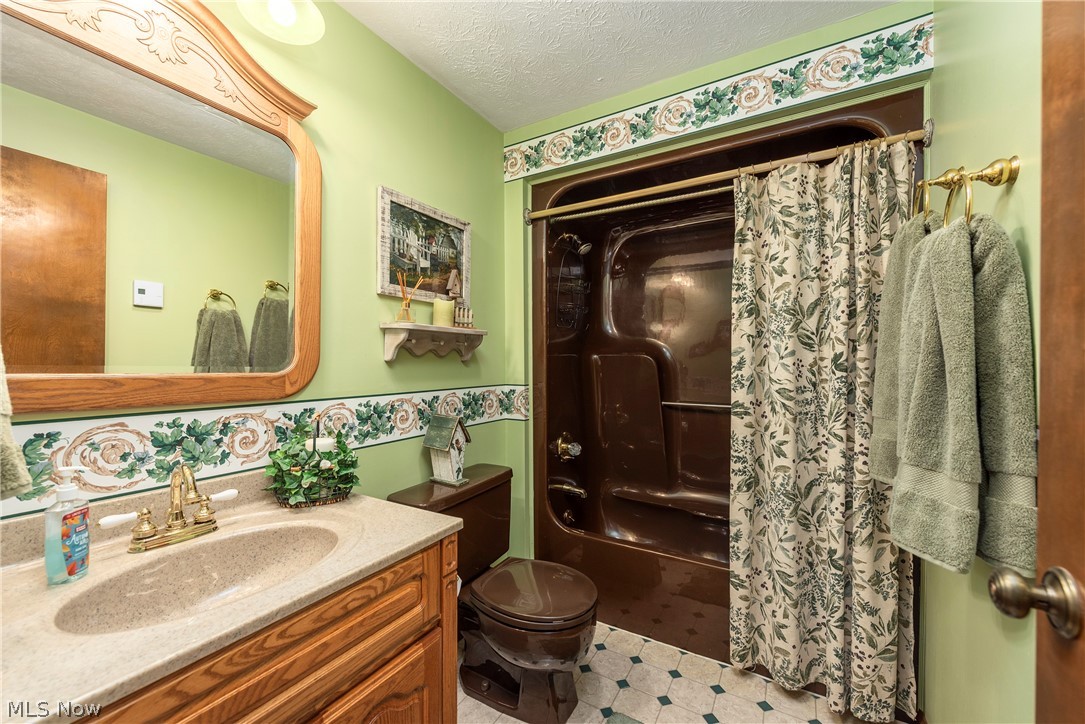 2354 Sunnyside Road Vermilion, OH 44089 - Photo 28 of 43 additional full bath