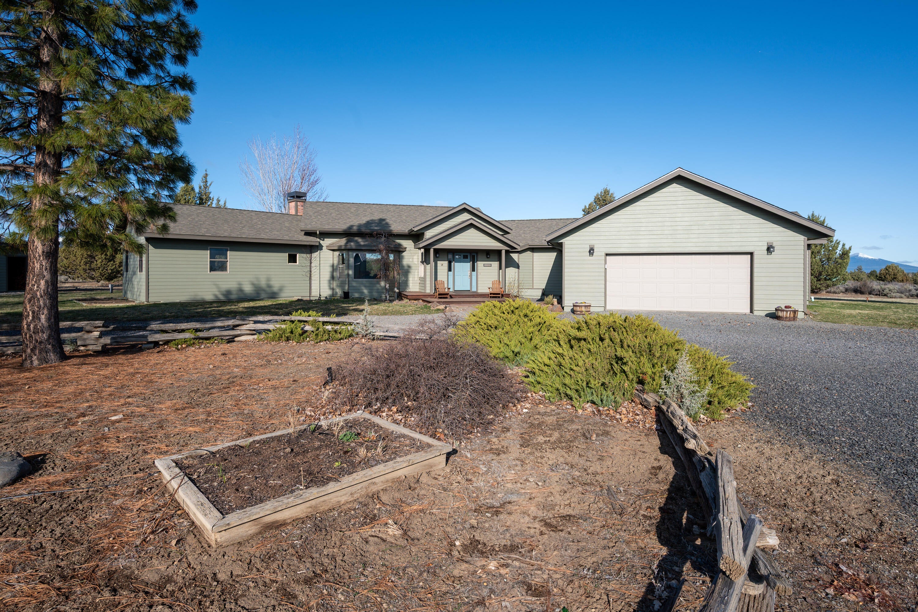 66360 Jericho Road Bend, OR 97703 - Photo 4 of 100 TPark_5009_032925