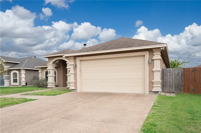 $362,000 | 6934 Round Table Street, Corpus Christi, TX 78414