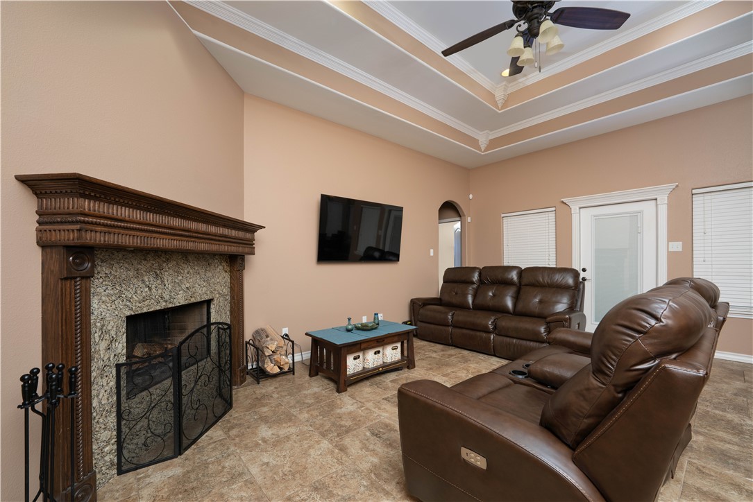 6934 Round Table Street Corpus Christi, TX 78414 - Photo 7 of 31