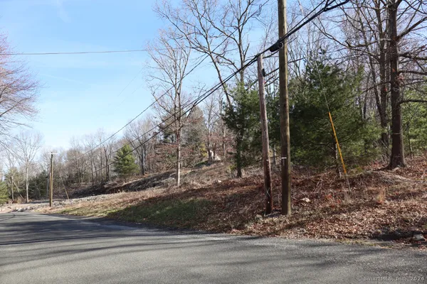 $240,000 | 190 Blueberry Hill Road, Bridgewater, CT 06752