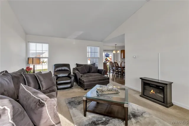 $399,900 | 694 Pleasant View Drive, Lancaster, NY 14086