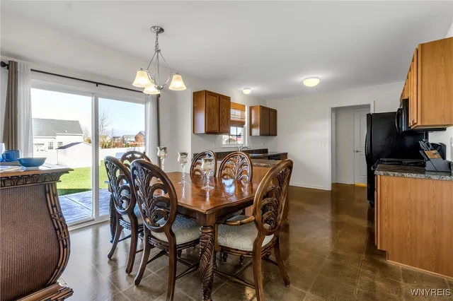 $399,900 | 694 Pleasant View Drive, Lancaster, NY 14086