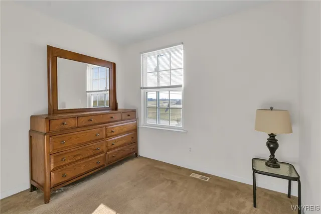 $399,900 | 694 Pleasant View Drive, Lancaster, NY 14086