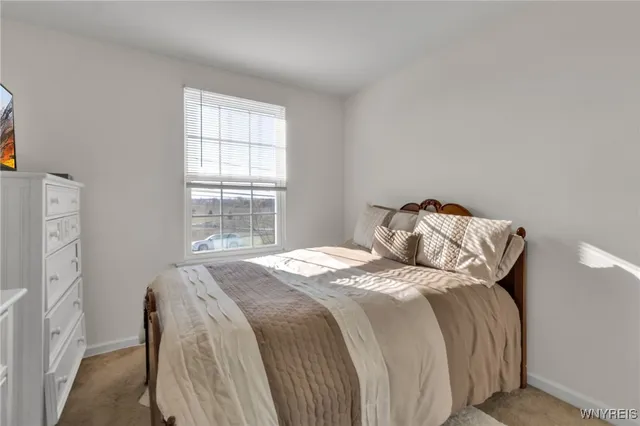 $399,900 | 694 Pleasant View Drive, Lancaster, NY 14086