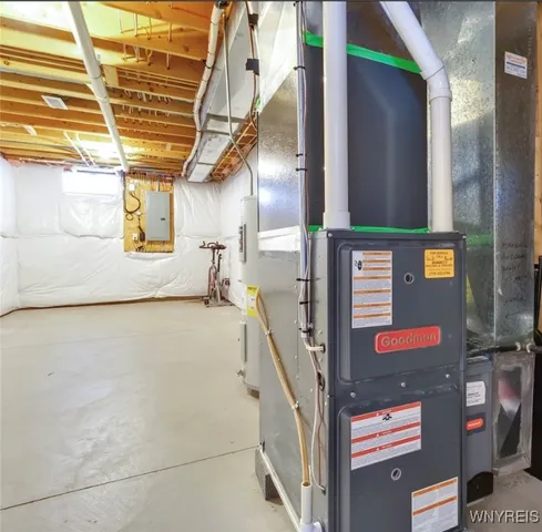 $399,900 | 694 Pleasant View Drive, Lancaster, NY 14086