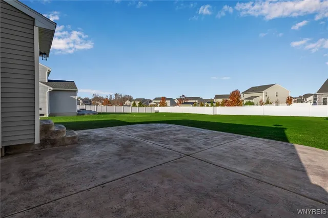 $399,900 | 694 Pleasant View Drive, Lancaster, NY 14086