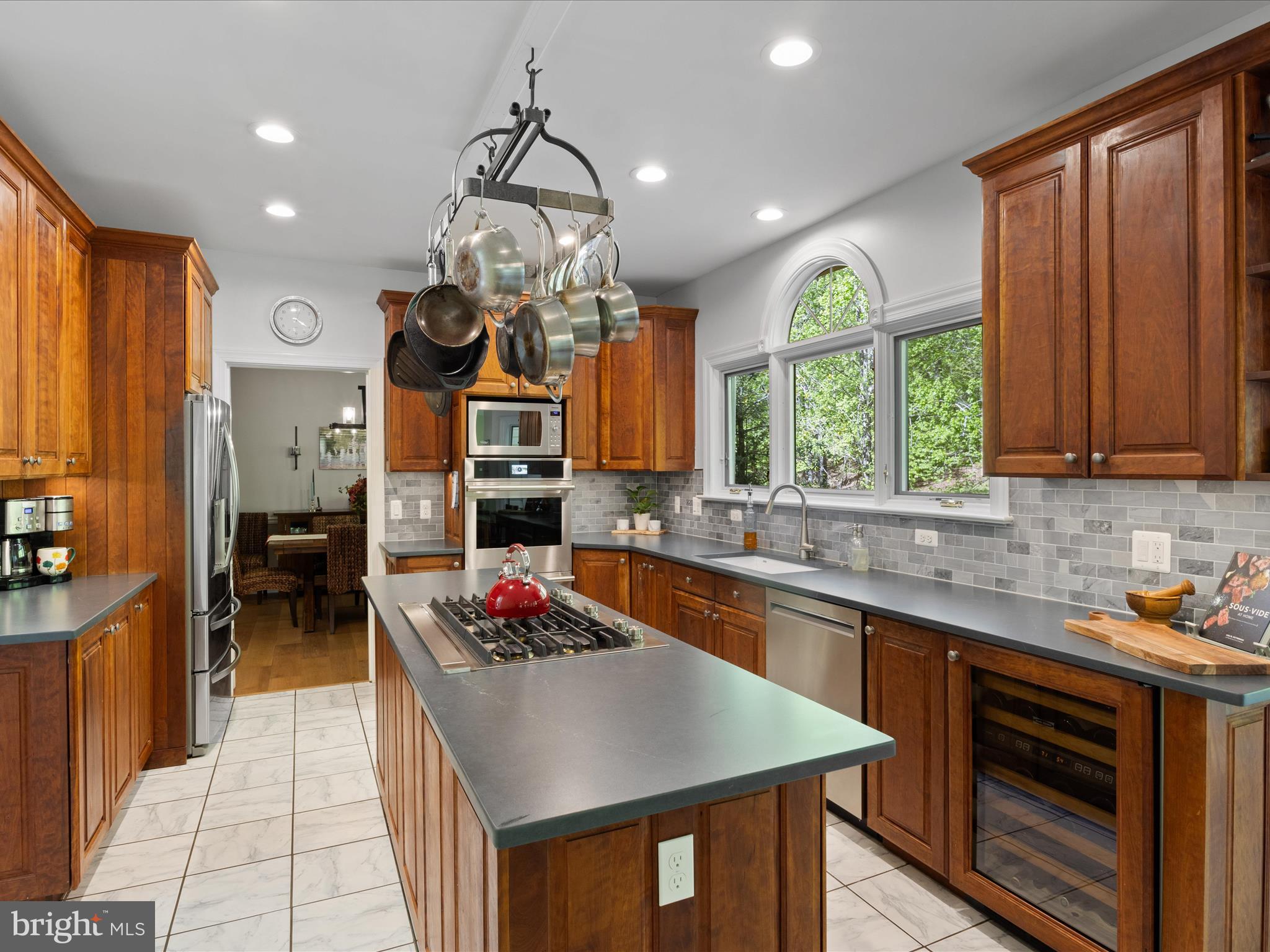6615 Newman Road Clifton, VA 20124 - Photo 10 of 100 Kitchen
