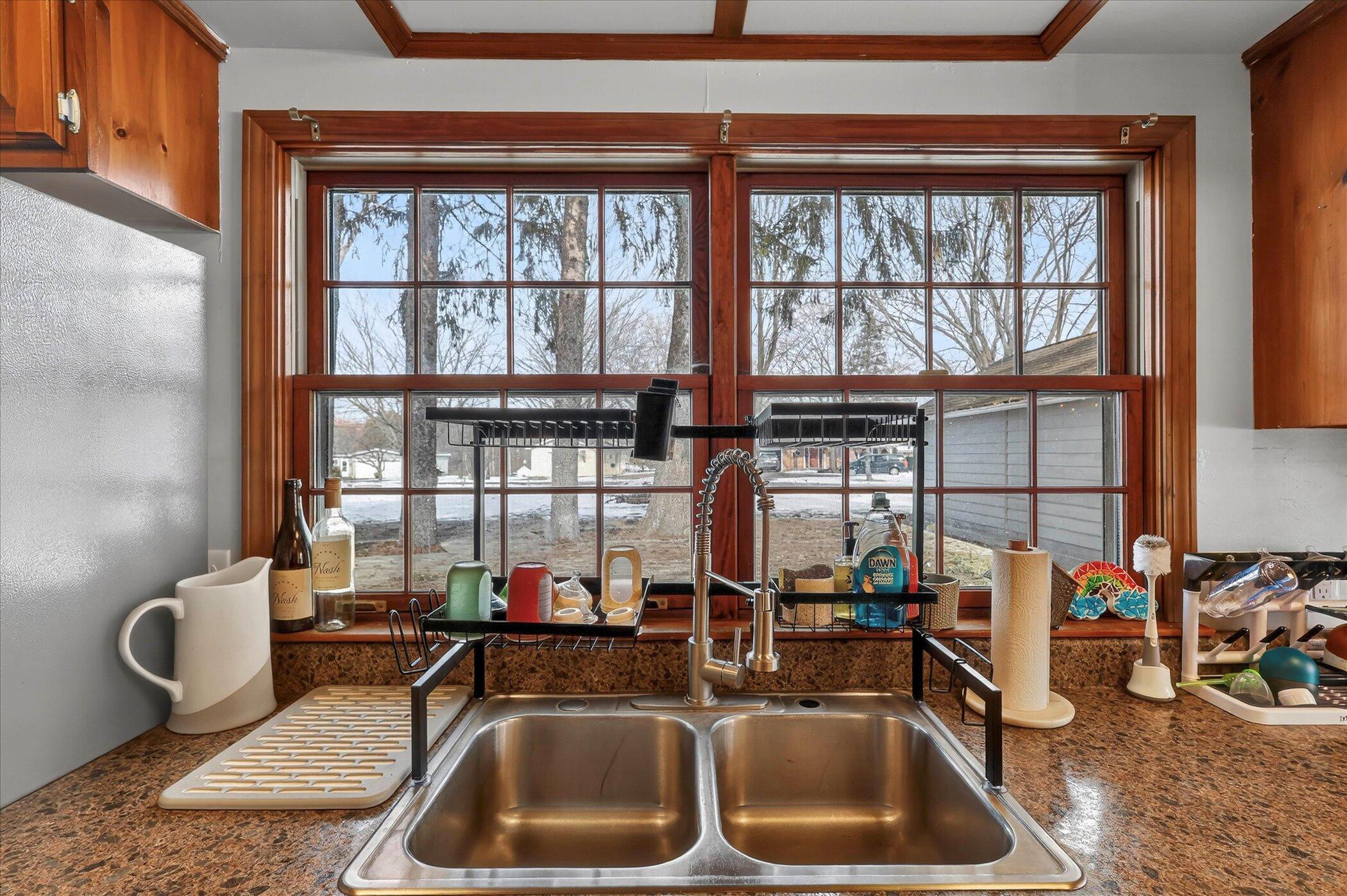 308 Niles Street Lakeview, MI 48850 - Photo 13 of 59 14-308-Niles-St-Lakeview-MI-48850-Window