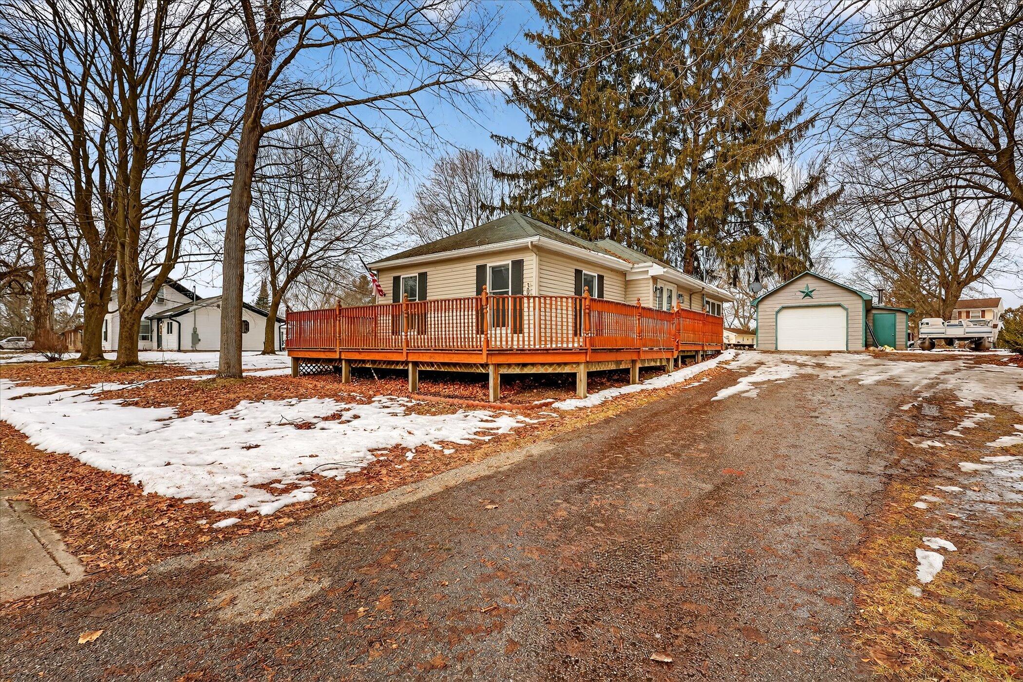 308 Niles Street Lakeview, MI 48850 - Photo 4 of 59 05-308-Niles-St-Lakeview-MI-48850-Window