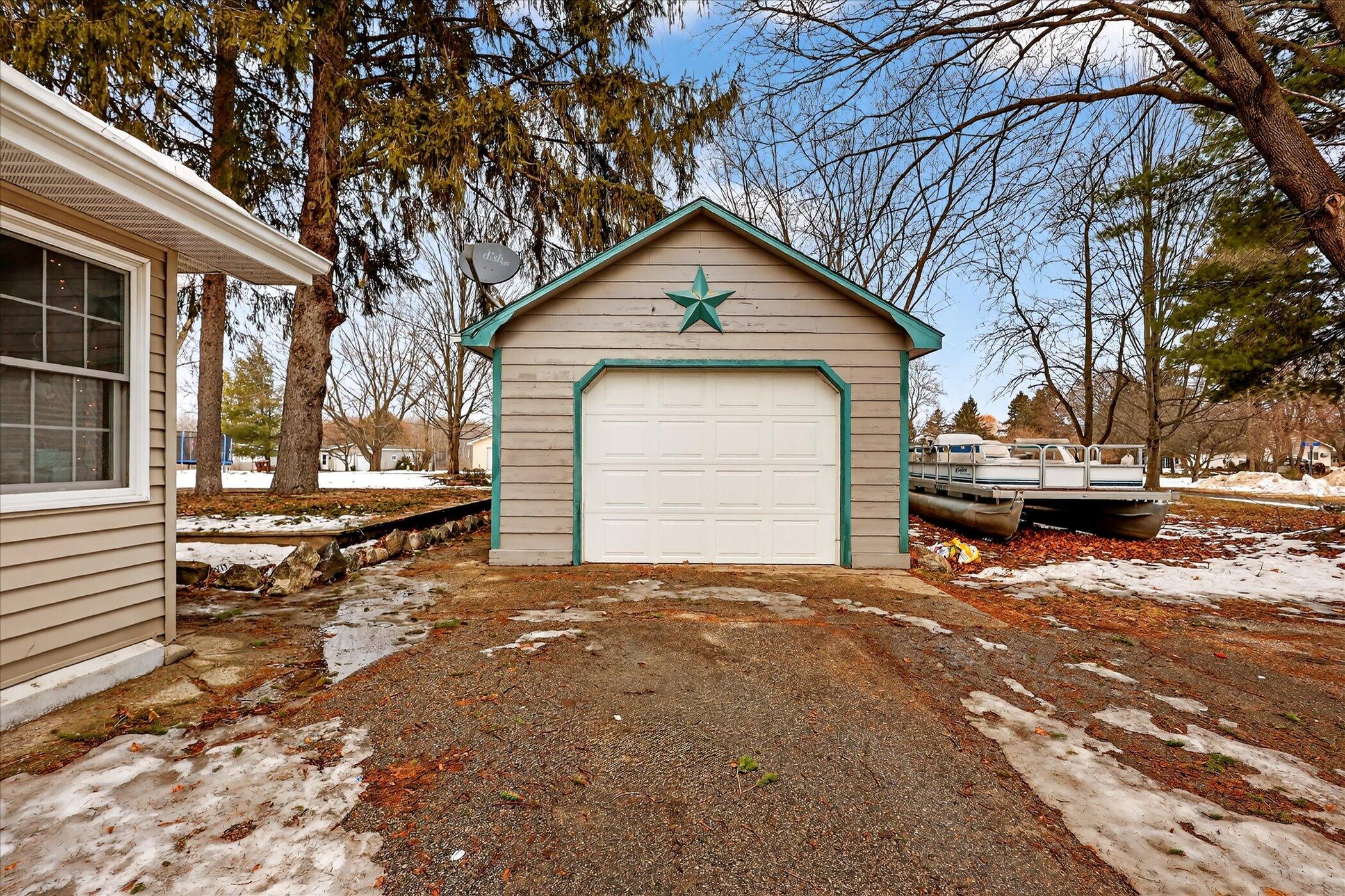 308 Niles Street Lakeview, MI 48850 - Photo 55 of 59 60-308-Niles-St-Lakeview-MI-48850-Window