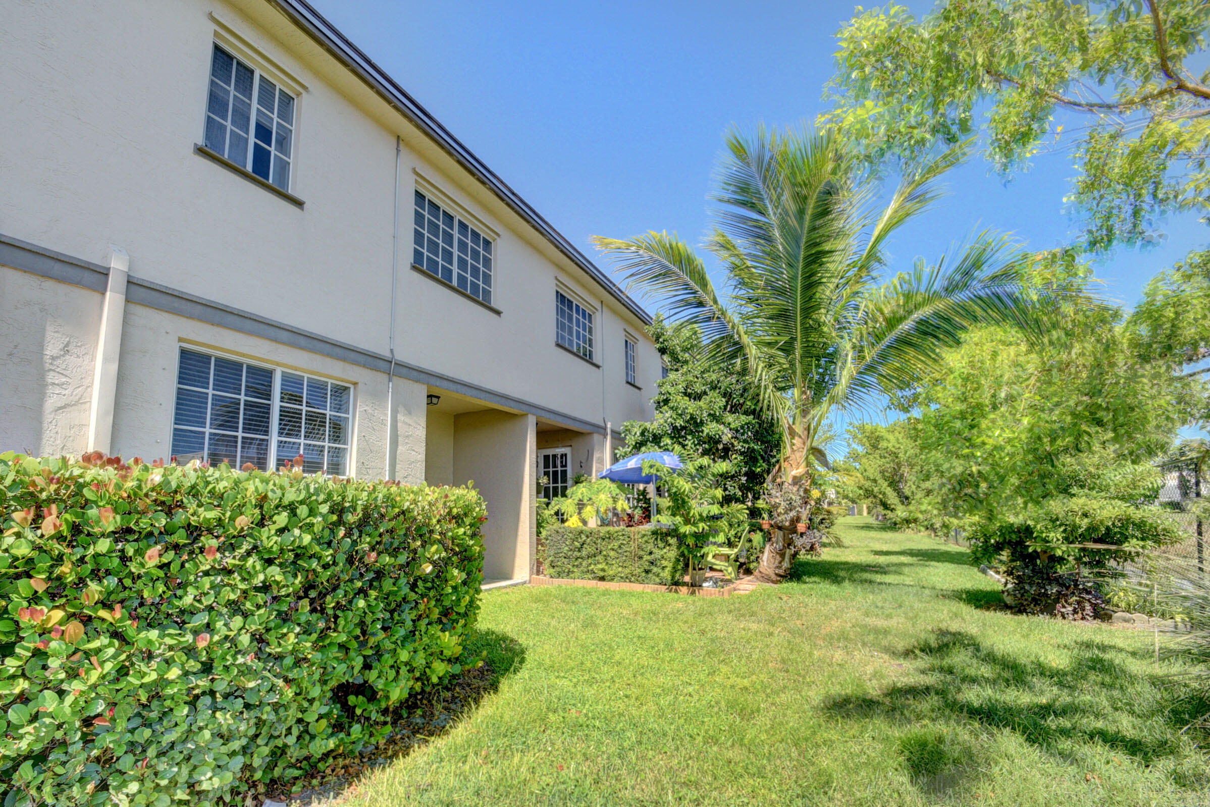 2007 Nassau Drive Riviera Beach, FL 33404 - Photo 25 of 31 25_apartment (25)