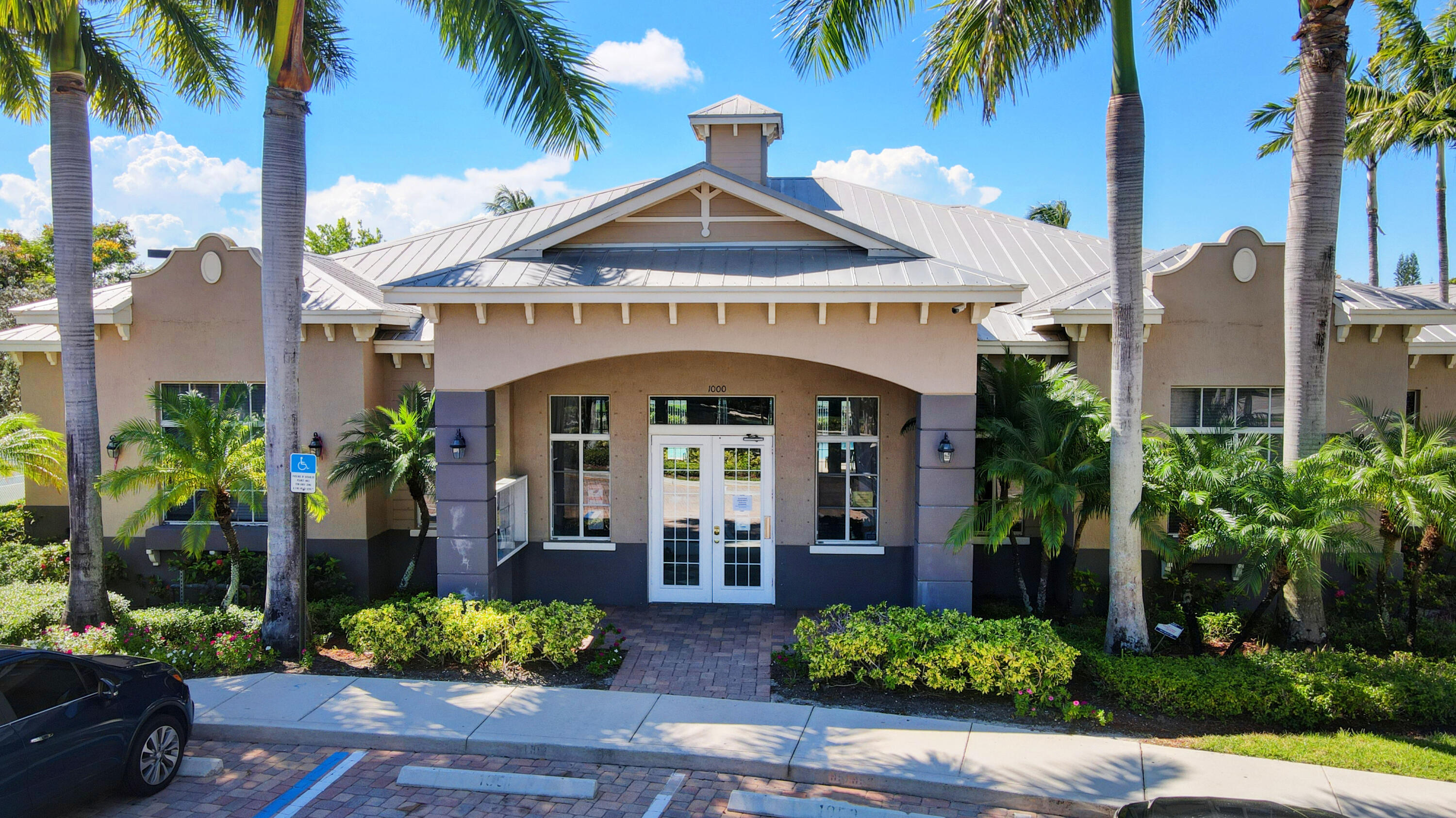 2007 Nassau Drive Riviera Beach, FL 33404 - Photo 27 of 31 27_marsh harbor (1)