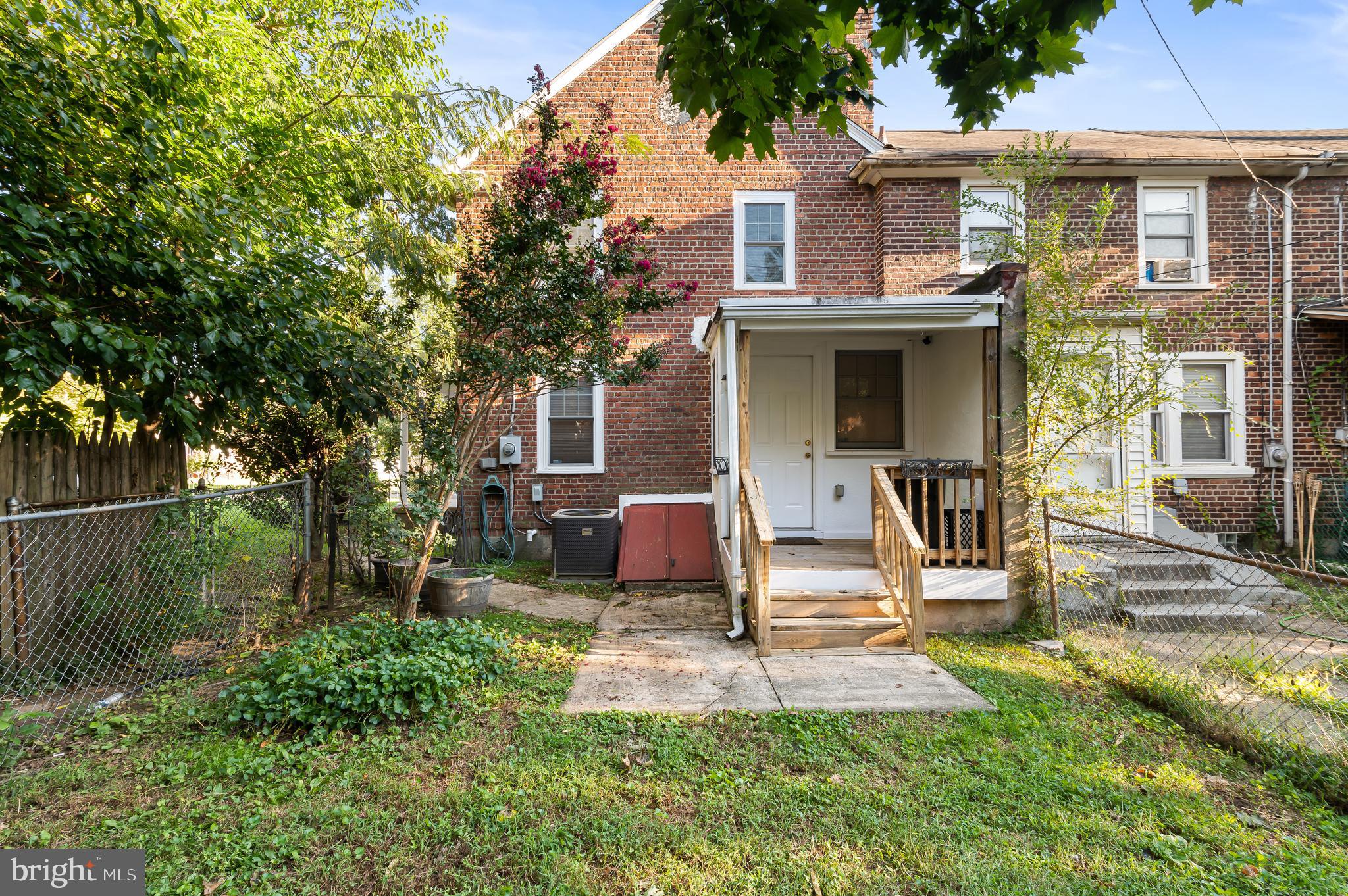 1219 South Octagon Road Camden, NJ 08104 - Photo 2 of 27