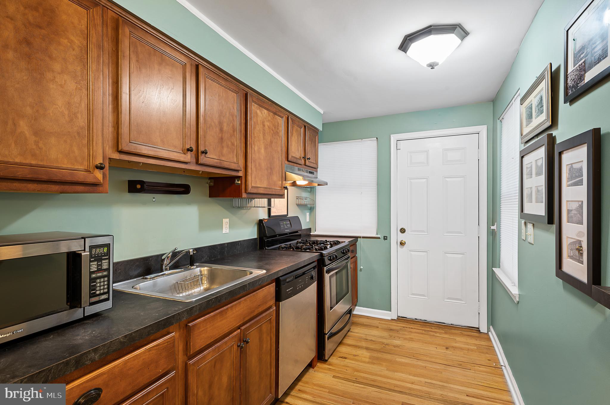 1219 South Octagon Road Camden, NJ 08104 - Photo 11 of 27