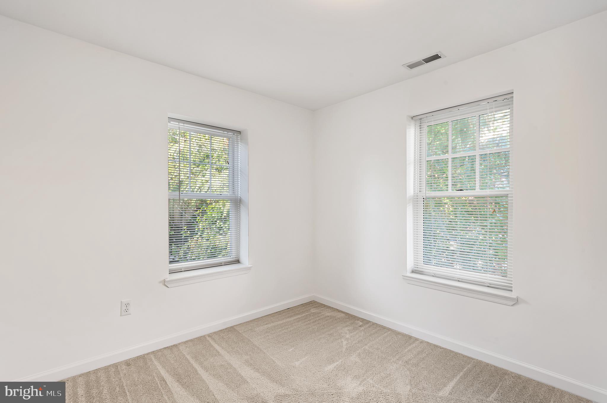 1219 South Octagon Road Camden, NJ 08104 - Photo 24 of 27
