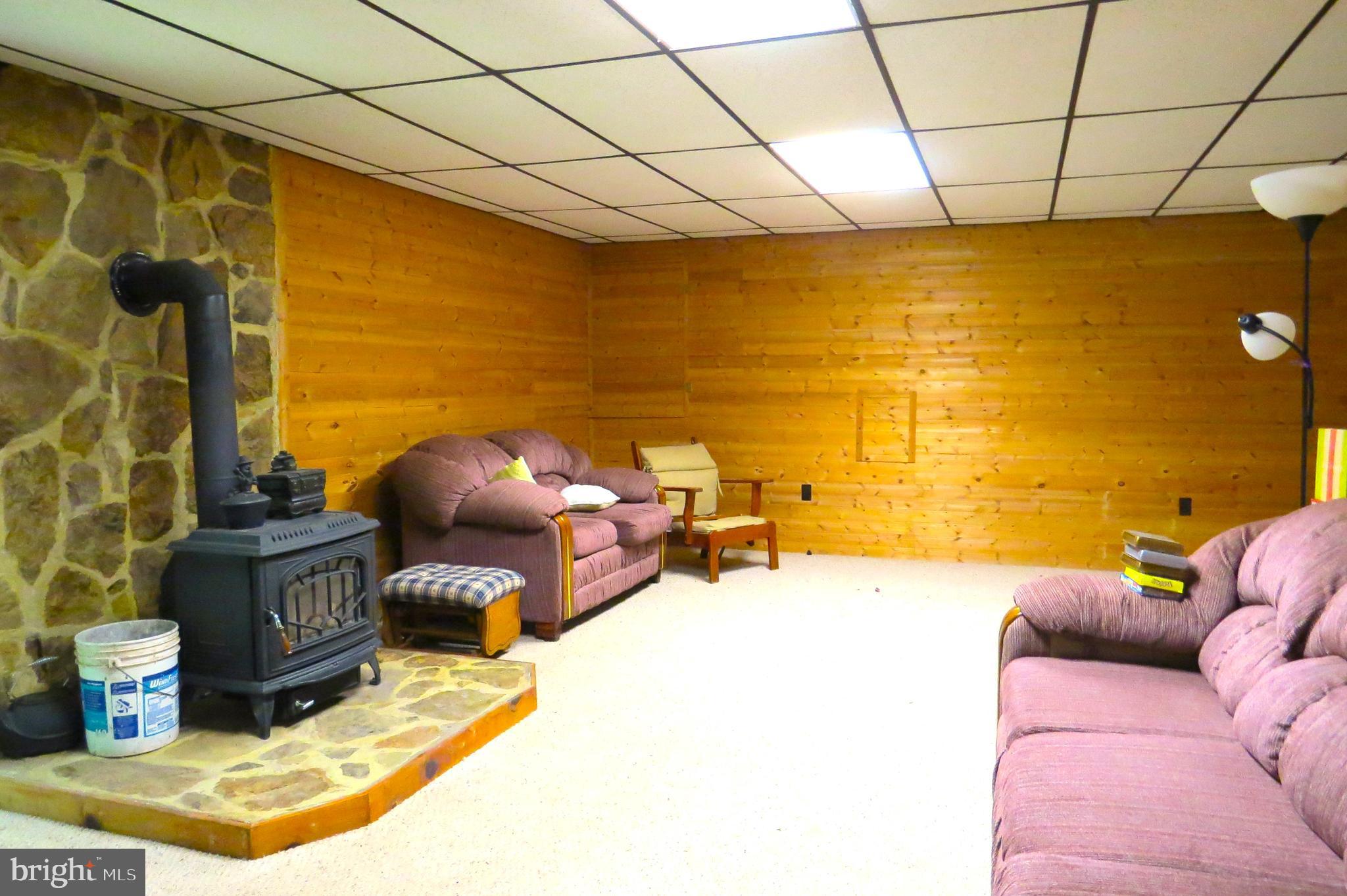 39 Forest Road Spring Grove, PA 17362 - Photo 33 of 53 Family room