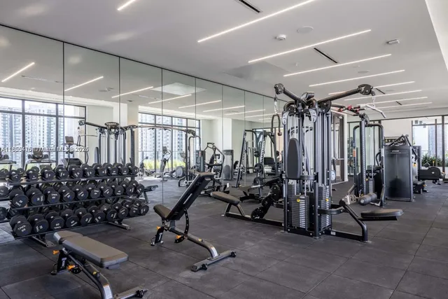 $2,172 | 23 Northeast 17th Terrace, Unit S1, Miami, FL 33132