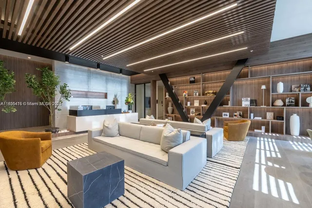 $2,172 | 23 Northeast 17th Terrace, Unit S1, Miami, FL 33132