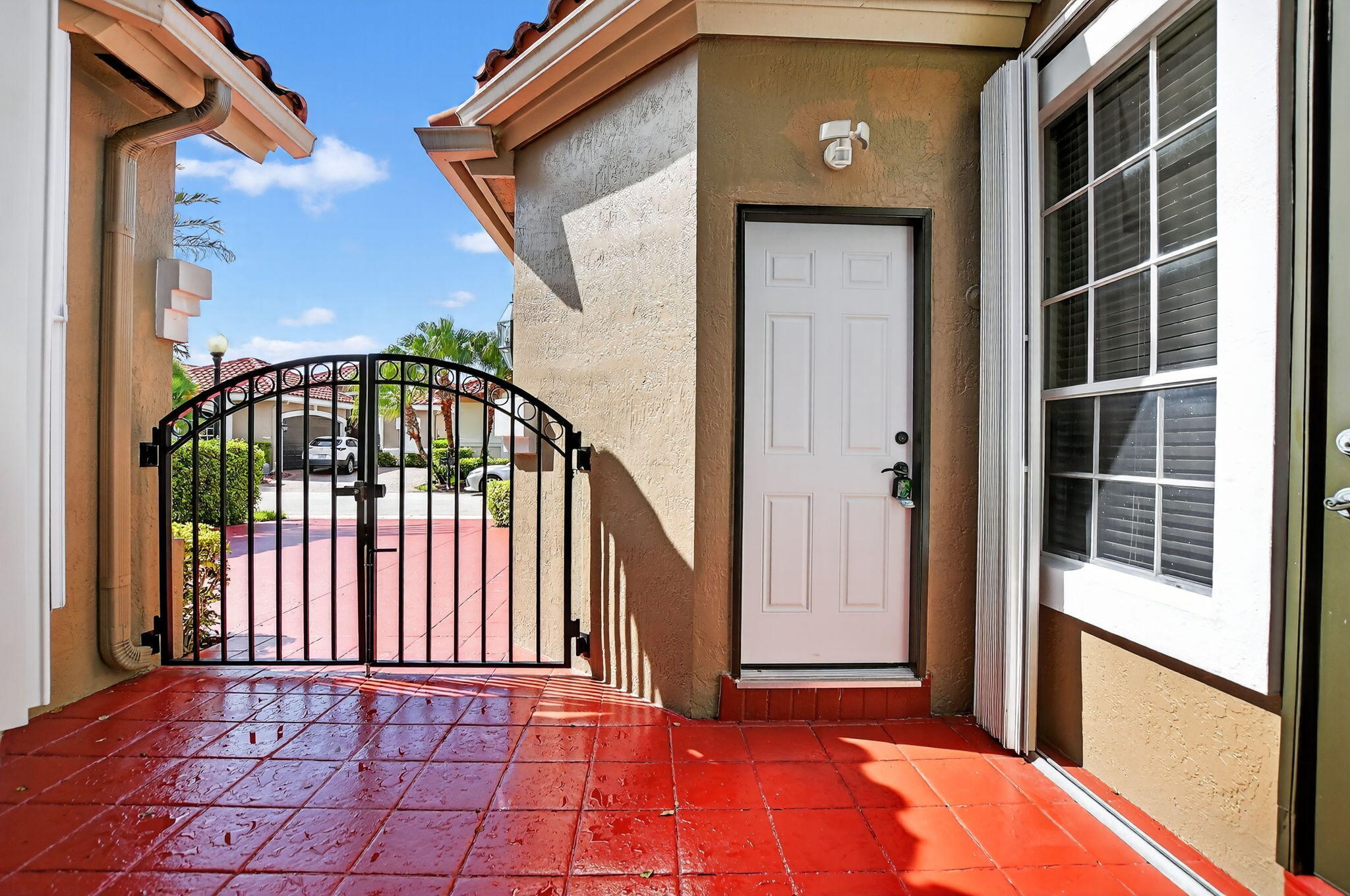 6239 Northwest 24th Street Boca Raton, FL 33434 - Photo 5 of 89 4-web-or-mls-044_DSC_0818