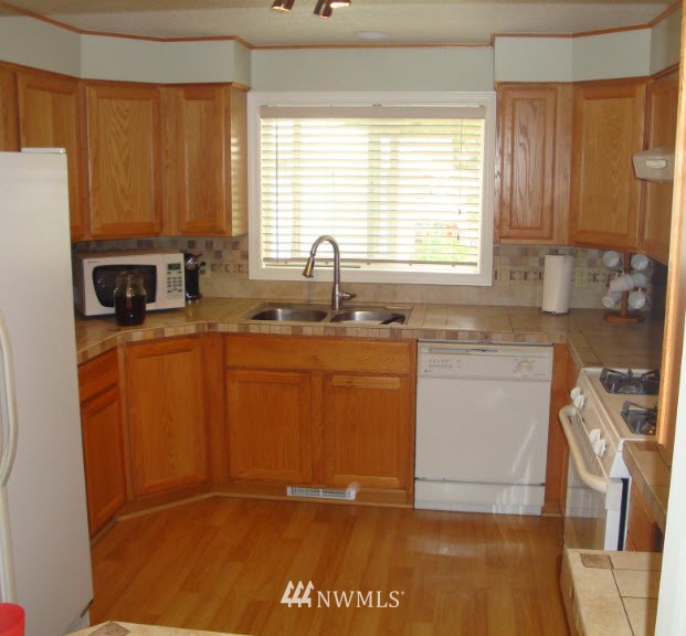 1804 Golf Club Road Southeast Lacey, WA 98503 - Photo 13 of 22 Gallery Image 13