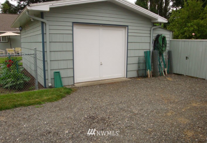 1804 Golf Club Road Southeast Lacey, WA 98503 - Photo 5 of 22 Gallery Image 5