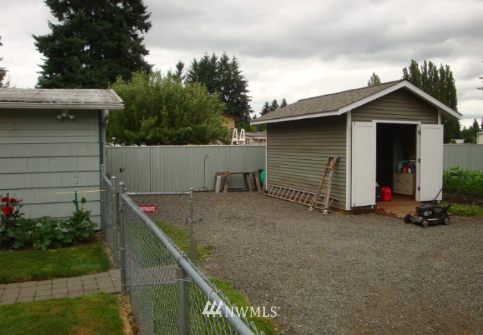 1804 Golf Club Road Southeast Lacey, WA 98503 - Photo 6 of 22 Gallery Image 6