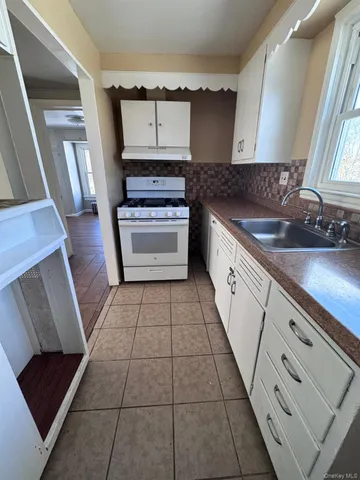 $2,200 | 31 Beattie Avenue, Unit 2, Middletown, NY 10940
