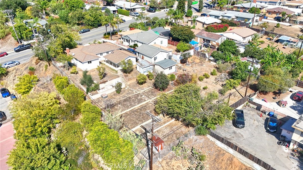 127 East College Street Fallbrook, CA 92028 - Photo 53 of 58 an aerial view of residential houses with yard