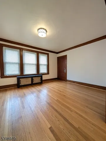 $3,400 | 211 East Passaic Avenue, Bloomfield, NJ 07003