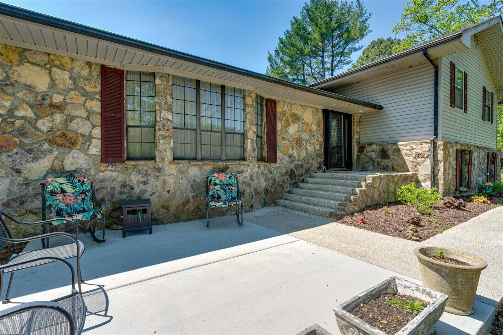 487 Hackworth Road Whitwell, TN 37397 - Photo 3 of 48 02-487 Hackworth Rd-2