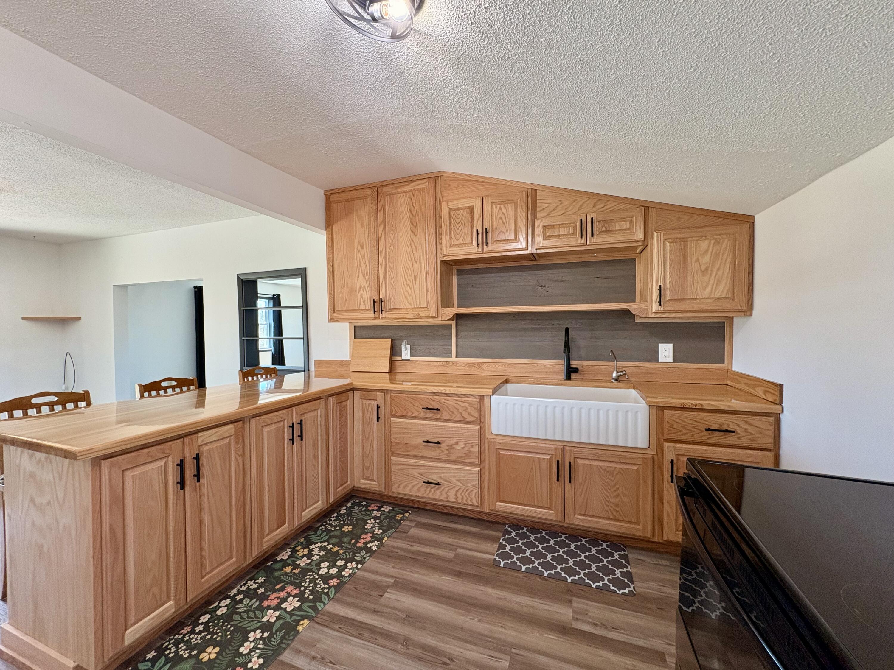 4925 Mt Hope Road South Carson City, MI 48811 - Photo 7 of 23 Amish cabinets