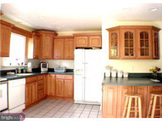 324 Hampton Road Wilmington, DE 19803 - Photo 2 of 6 Gallery Image 2