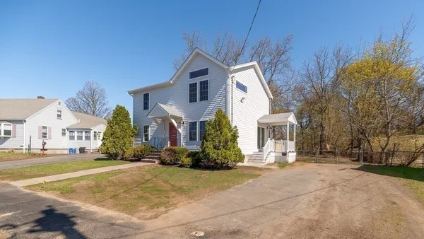 $959,000 | 32 Lexington Drive, Beverly, MA 01915