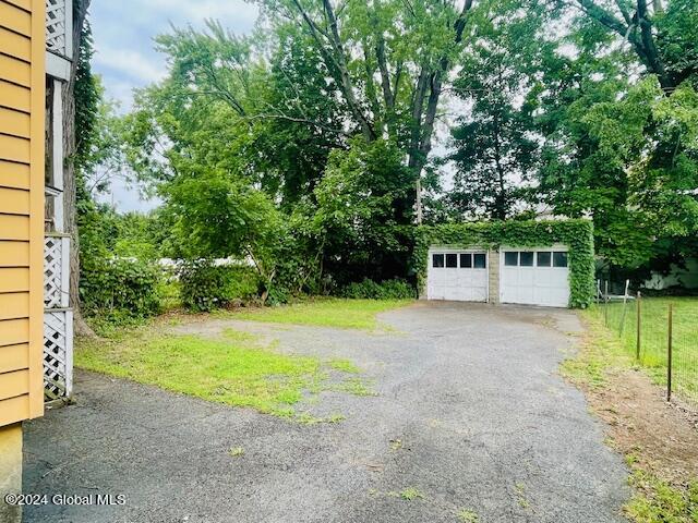 65 Ten Eyck Avenue Albany, NY 12209 - Photo 4 of 23 6